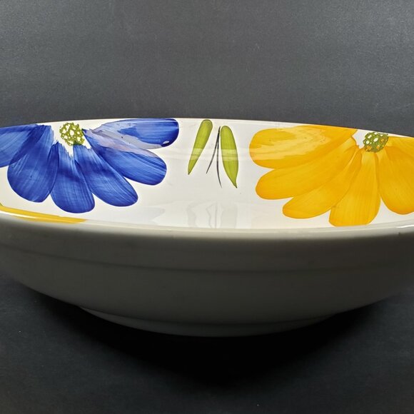 Hand-Painted “Italian Daisy” Serving Bowl by Maxam Italy La Primula Serving Bowl - Picture 4 of 6